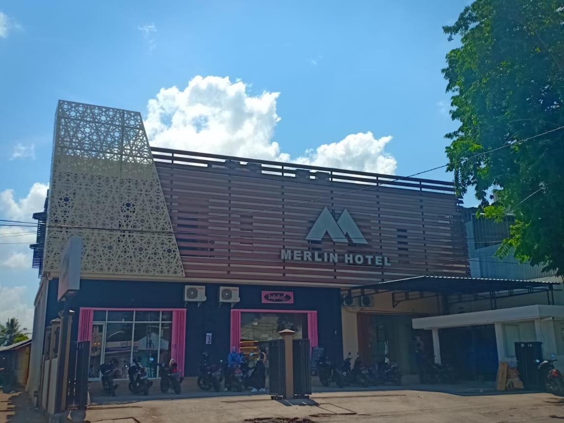 Merlin Hotel Maumere Kültér fotó