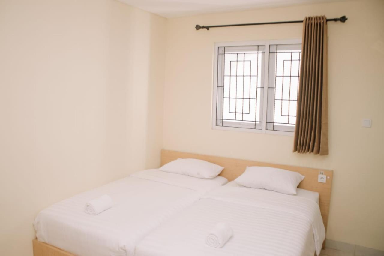 Merlin Hotel Maumere Kültér fotó